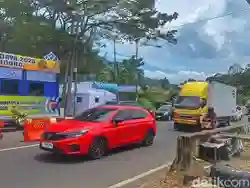 Arus Lalu Lintas di Nagreg Ramai Lancar Menjelang H-6 Lebaran